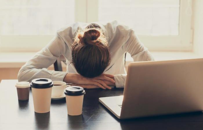 Nguyên nhân mất ngủ ở người trẻ tuổi