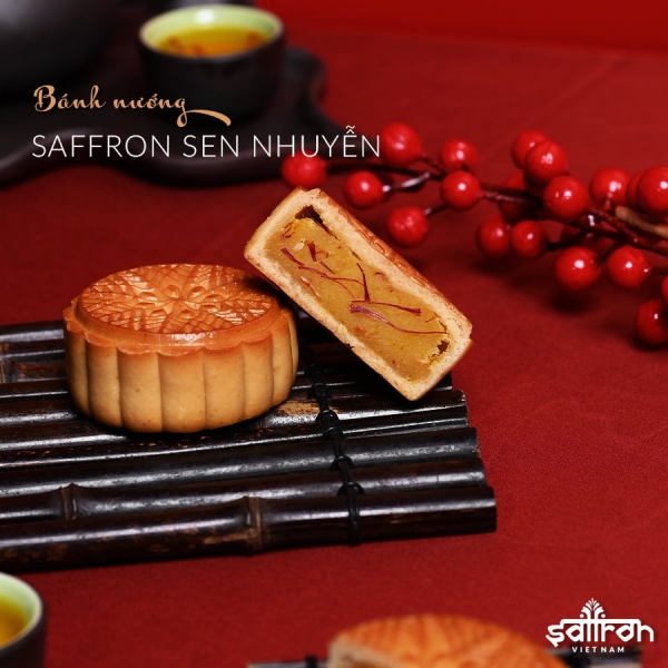 banh-trung-thu-sen-nhuyen-600x600-1